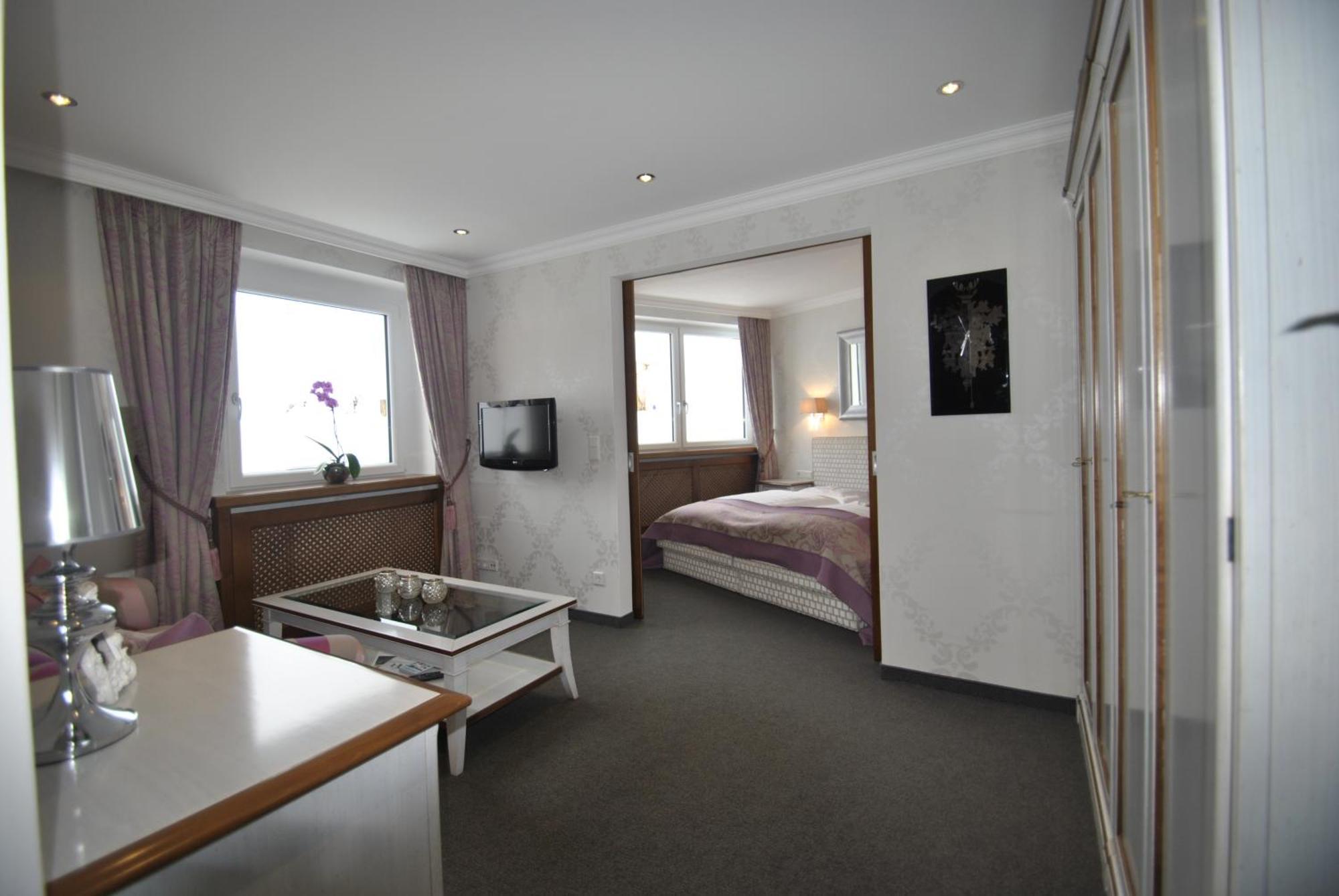 Hotel Albona Nova Zürs Eksteriør billede