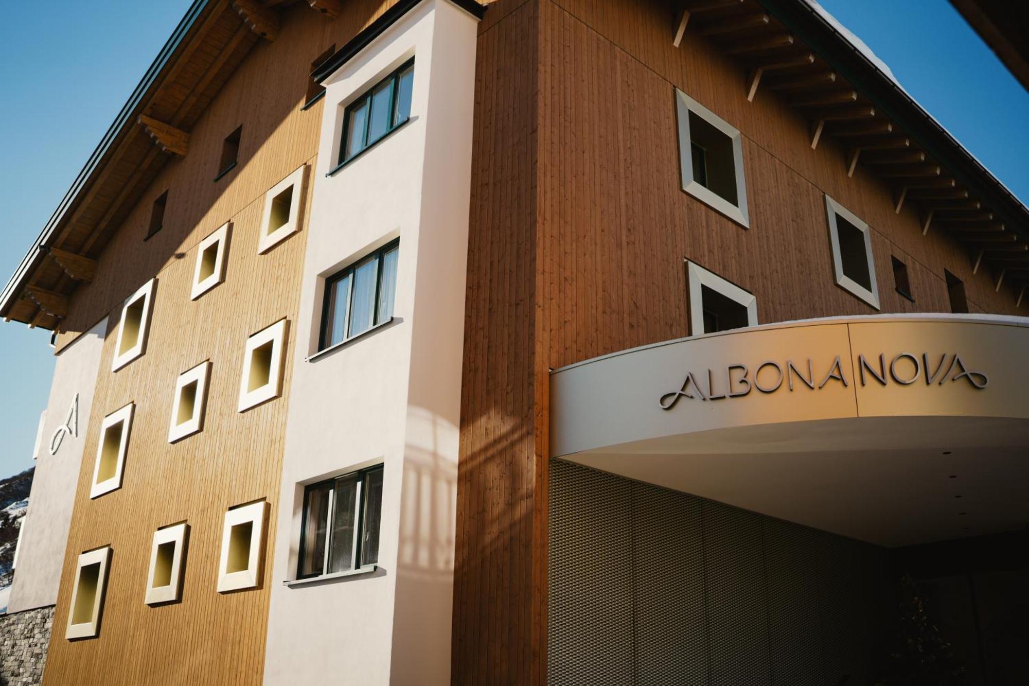 Hotel Albona Nova Zürs Eksteriør billede